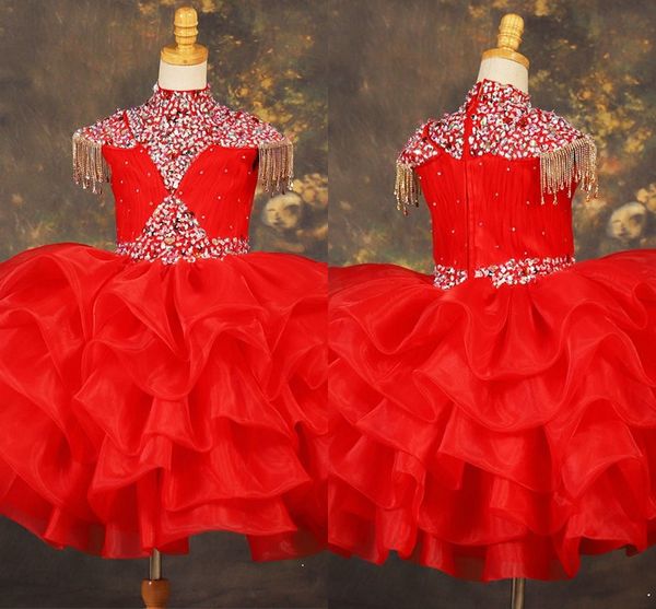 2022 Cupcake Rouge Pageant Robes Petites Filles Col Haut Volants Organza Perles Cristal Plissé Perles Première Communion Robe De Mariage