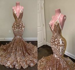 2022 Lentejuelas de oro rosa Vestidos de baile Sirena Sexy Halter Sin respaldo Por encargo Longitud del piso Sin mangas Fiesta de graduación Vestido de fiesta Vestidos formales de noche