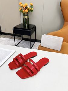 2022 Rubber slijtage-resistente platte bodem slippers verweven waterdichte badschoenen luxe ontwerper vrouwen comfortabele wandelschoenen 35-43