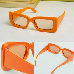 2022 seizoen vrouwen zonnebril mannen ontwerper 4343 zwart acetaat frame motief aan de voorkant rijden door auto zonnebril UV400 bescherming heren luxe merk bril glazen