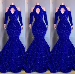 2022 Sexy Bling Royal Blue Paillettes Cristal Pageant Paillettes Robes De Bal Manches Longues Sirène Keyhole Robes De Soirée Élégant Off Sh7953027