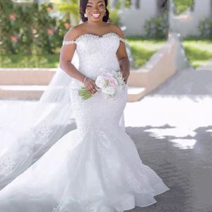 2022 Sexy Cristaux Perlés Spaghetti Sirène Robe De Mariée Pour La Mariée Africaine Longue Trompette Robes De Mariée Appliques Dentelle Plus La Taille Robes De Mariée