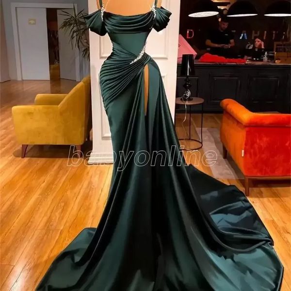 2022 Sexy verde oscuro satén sirena vestidos de baile correas de espagueti plisados tren de filtración ocasión de noche formal vestidos de desfile Robe De Soir￩e Femme bc11179