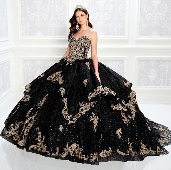 2022 Brillant Noir Robe De Bal Perlée Quinceanera Robes Sweetheart Cou Dentelle Appliqued Robes De Bal Paillettes Balayage Train Tulle Sweet 15 Robe