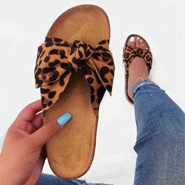 2022 pantoufles femmes sandales Chaussures décontractées Femme plage Chaussures de plein air Chaussures plates Femme pantoufles femmes tongs Pantuflas