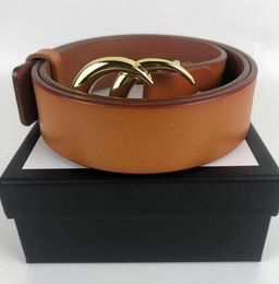 2022 Gladde lederen riem luxe riemen Designer voor mannen Big Buckle Male kuisheid Top Fashion Heren Groothandel AAAAA33