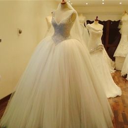 2022 Sprankelende Baljurk Trouwjurken V-hals Mor Kralen Mouwloos Custom Made Abiti Da Sposa 328 328