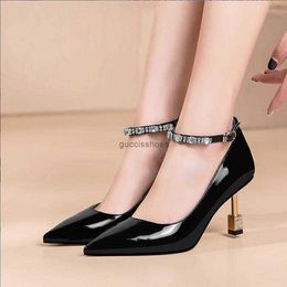 2022 printemps et été nouvelles chaussures pour femmes bout pointu talons aiguilles métal strass galvanoplastie talon chaussure de mode femmes chaussures simples cinq
