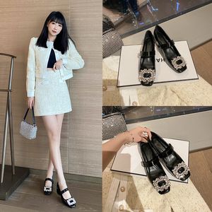 2022 Spring Nieuwe Damesschoenen Shinestone Diamond Square Teen Buckle Midden Heel met Dikke Sole Chunky Heel Jurk Schoenen