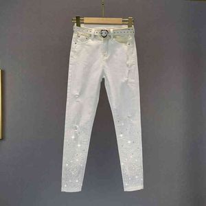 2022 Primavera Verano pantalones vaqueros blancos para mujer nuevos pantalones vaqueros ajustados elásticos europeos pantalones de tubo de cintura alta con diamantes de imitación calientes T220728