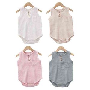 2022 Summer Baby Rompers Boys Girls Body Thin Muslin Ropa sin mangas Moda Ropa de bebé Triángulo Subir Romper G220521