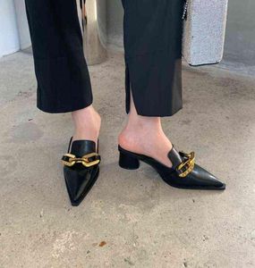 2022 Summer Luxury Women Women Black High Heels Slippers Close Toe Block Tels Diseñador de mulas Slip sobre mocasines Slides Party Shoes7989796