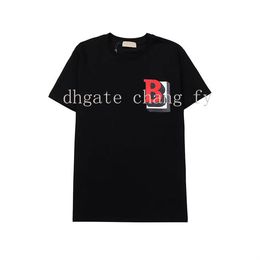2022 Summer Mens Designer T-shirt Casual Man Femme Tees avec lettres Imprimer manches courtes Top Vendre Luxe Hommes Hip Hop Vêtements Bur S-5XL