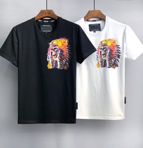 2022 Summer Mens Designer T-shirt HOMME HOMME FEMMES DES FEUX AVEC LETTRES IMPRESSION SHORTES CHEAUX TOP VENDRE LUXURES HOMMES HIP HOP Vêtements S11