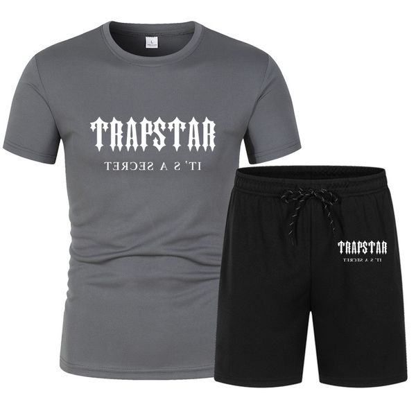 NOVEDAD DE VERANO 2022, chándal, conjunto deportivo informal para hombre, conjuntos de pantalones cortos de manga corta con estampado TRAPSTAR, ropa deportiva de 2 piezas a la moda para hombre