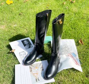 2022 Top Fashion G's Chelsea Boots pour femme 35-40 Automne et hiver Nouvelle botte standard en cuir noir en métal à bout rond Chaussures pour femmes Botte habillée