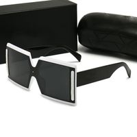 2022 Lunettes de soleil de luxe de luxe Polaroid Dens Designer Womens Mens Goggle Senior Eyewear pour femmes lunettes de lune