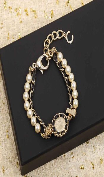 2022 Collier pendentif à breloque de qualité supérieure, perles de coquillage naturel avec bracelet en cuir véritable, boîte à timbres PS72847383508