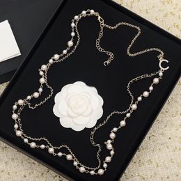 2022 Collier pendentif à breloque de qualité supérieure avec perles de diamant et de coquillages naturels Double couches pour les femmes cadeau de bijoux de mariage ont le timbre de la boîte PS7605