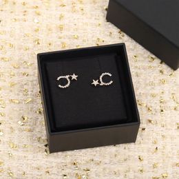 2022 Topkwaliteit charme stud oorbel met stervorm en diamantontwerp in 18k vergulde voor vrouwen bruiloft sieraden cadeau hebben doos 264c