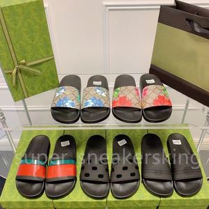 2023 Designer Pantoufles Diapositives Caoutchouc Sandale Brocart Floral Hommes Slipper Gear Été Bas Plats Tongs Femmes Rayé Designer De Plage Pointure 35-45 Avec Boîte