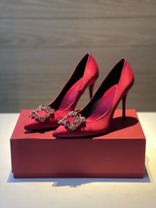 2022 Top Kwaliteit Vrouwen Kristal Parel Gesp Schoenen Hoge Hakken Sexy Puntschoen Zool Pumps Komen Met Logo Stofzakken trouwjurk Schoen Party Grote 35-42