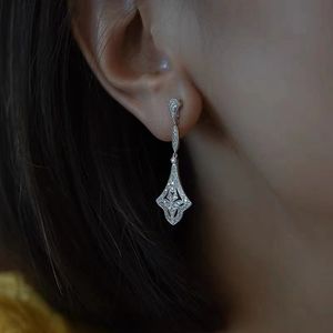 2022 Top vente boucles d'oreilles pendantes bijoux Vintage 925 argent Sterling pavé saphir blanc CZ diamant pierres précieuses fête femmes mariage boucle d'oreille de mariée pour cadeau amoureux