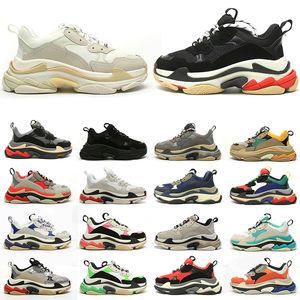 2022 Triple S Chaussures décontractées Designer Hommes Femmes Femme Platforms Balls Blanc Blanc Beige Beigne Gris foncé Green Green Kaki Rust Rose Rose Silver Mens Trainers Jogging Walking