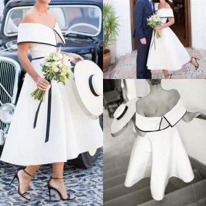2022 Robes de mariée vintage robe de mariée sur l'épaule une ligne longueur de thé en satin froncé plis sur mesure plus taille vestidos de novia