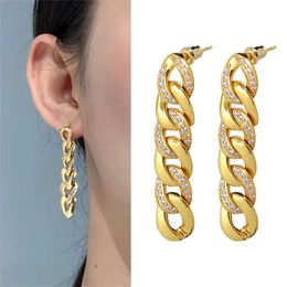 2022 Groothandel van hoge kwaliteit Gold Finish Stud voor vrouwen Girls Leuke stijlvolle langhangende drop oorbellen luxe merk koper sieraden klassieke modeontwerper gouden kleur