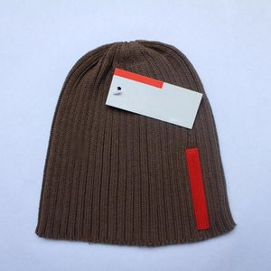 2022 Winterontwerp Men vrouwen beanie man hoed casual gebreide hoeden heren sport cap zwart grijze hoofde kwaliteit schedelcaps h11