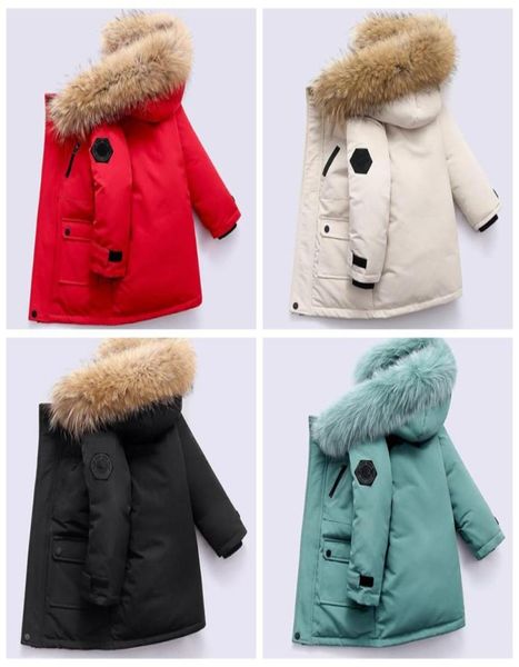 2022 Designer d'hiver enfants manteau doudoune pour garçons réel fourrure de raton laveur épais chaud vêtements de bébé manteaux 212 garçons vestes années enfant T3050946