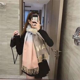 2022 Poncho invernale Scialle in cashmere Sciarpa C per le donne Moda Pashmina avvolge Spessa calda coperta femminile Foulard Stola284c