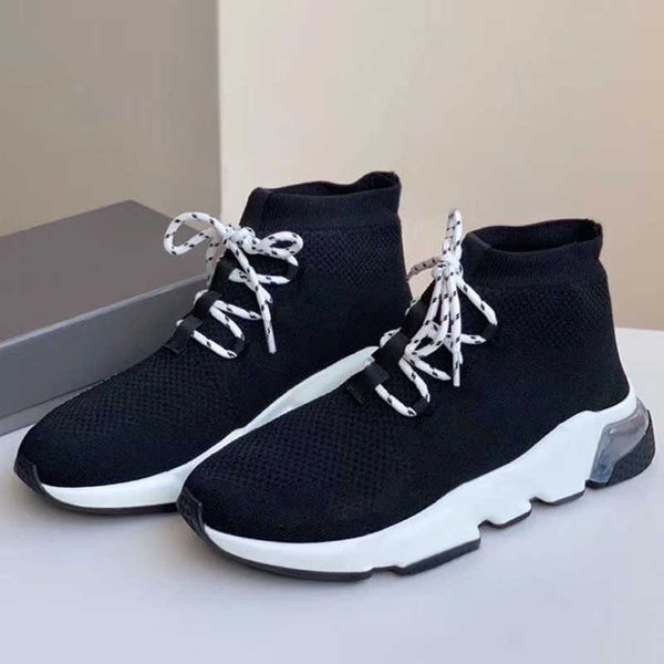 Chaussures décontractées Designer Sock Sneakers Hommes Femmes Sneaker Classic Speeds Trainer Sock Shoe Fly Knit Chaussettes Graffiti Sole Trainers Graffiti Sole Air Cushion NO017B