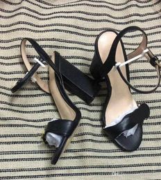 femmes serrure sandales luxe talons hauts métallisé cuir laminé midheel sandale daim designer sandales été plage chaussures de mariage 3541