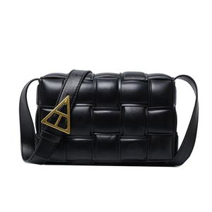 2022 Frauen Luxurys Designer Umhängetaschen Leder Webkissen Umhängetasche Kupplung Handtasche Totes Damen Flip Cover Messenger 308Y