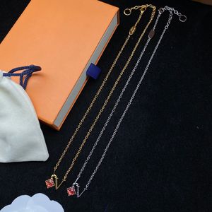 2022 Women Nieuwe hanger kettingen straat mode ketting dames designer sieraden keten accessoires letters diamanten ketens d229082F