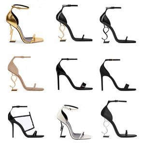2022 Women Opyum Designer Sandalen klassieke metalen letters Hoge hakken open teen Stiletto Heel Fashion Stylist Shoes Merk kledingschoenen