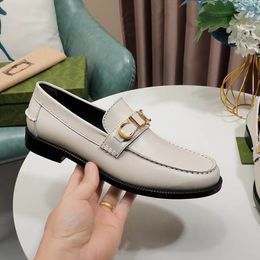 2022 Femmes Sandales de luxe Designer Chaussures Qualité Supérieure Boutique Noble Classique vintage Marque Espadrilles Casual taille 34-41