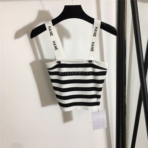 2022 Femmes Summer Knit Tee Tops avec Lettre Imprimer Piste Coton Rayé Slash Cou Designer Crop Top T-shirt Vêtements Haut De Gamme Sexy Pulls Gilet