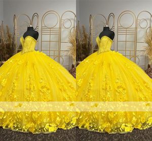 2022 Jaune Fleurs 3D Applique Quinceanera Robes Perles Perles Chérie À Lacets Dos Ouvert Bal Pageant Doux 16 Robe Robes De Bal Tulle