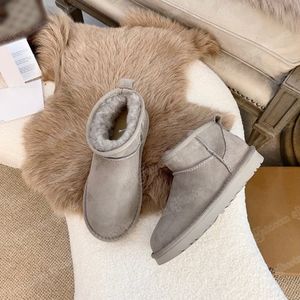 2022Australia Australian Classic Warm Boots Dames Minhal Halve Snow Boot USA GS 585401 Winter Full Fur Fluffy Fruty Furry Satin enkelschoenen Bootjes mode