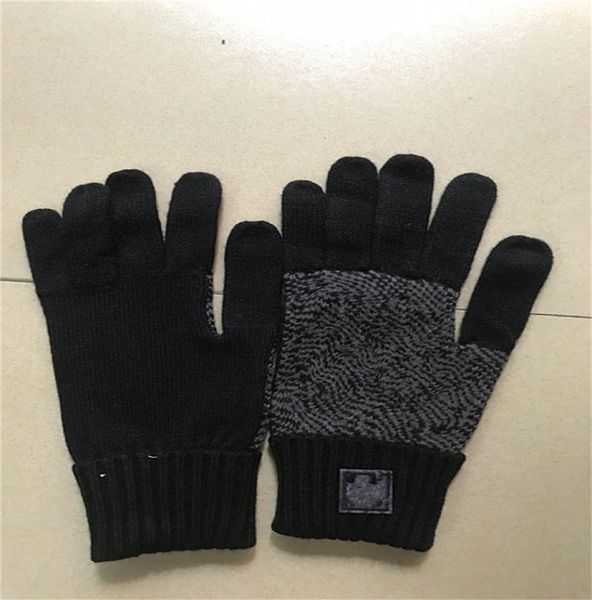 2022B tricot automne gants de couleur unie designers européens et américains pour hommes femmes écran tactile gant hiver mode mobile smart9973315