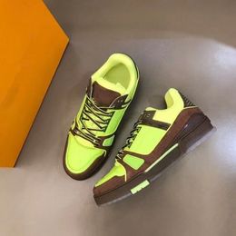 2022 designer décontracté chaussure de sport hommes formateur chaussures de sport TPU combinaison bas baskets taille 38-45 MKJKK000002