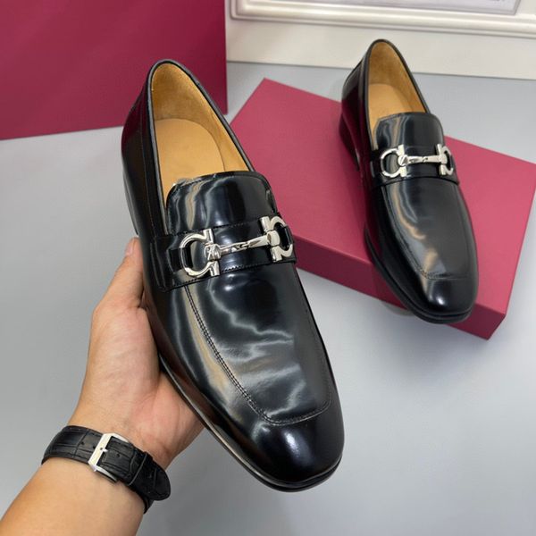 2022Haute qualité chaussures habillées formelles pour marques douces designer hommes en cuir véritable bout pointu hommes affaires Oxfords chaussures de sport