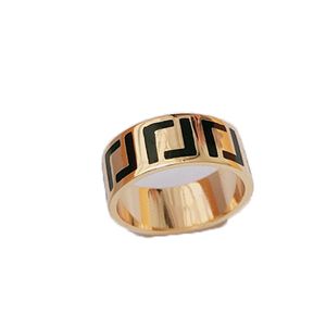20222luxury Designer Rings verlovingsfeestje Verjaardag cadeau paar ringen gele gouden letters ring voor vrouwen maat 6-8 met sieradendoos fijne vakmanschap goederen mooi