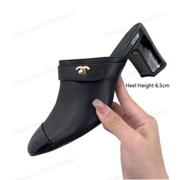 2022SS Black Designer Womens Slippers avec un talon bas de 2,5 cm / 6,5 cm Matelasse Mules r￩tro Round Round Cow Hide Cuir Sole Flip Flop
