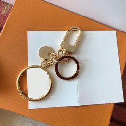 2022SS Fashion KeyChain Classic Unisex Keychains Delicate Gold roestvrijstalen auto Keyring Men Women Designer Accessoires met Box279s