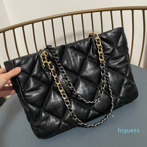 2022SS Mujeres Negro Clásico Acolchado Serie Bolsas de cuero Cadena de dos tonos Crossbody Hombro Tote Bolsos de gran capacidad Diseñador de lujo Monedero 36x8.5x27