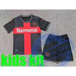 2023 2024 Maillot Bayer Leverkusen Spécial 23 24 Kit Leverkusen Trikot DEMIRBAY WIRTZ BONIFACE HLOZEK FRIMPONG Schick HINCAPIE Kits de maillots de football Ensembles 196